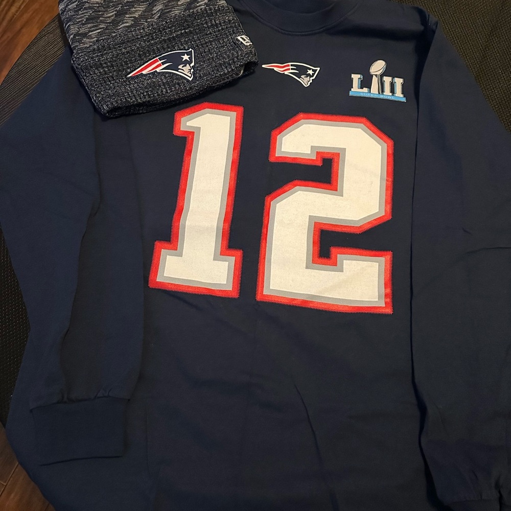 NFL Patriots Navy Shirt and Knit Hat Set
